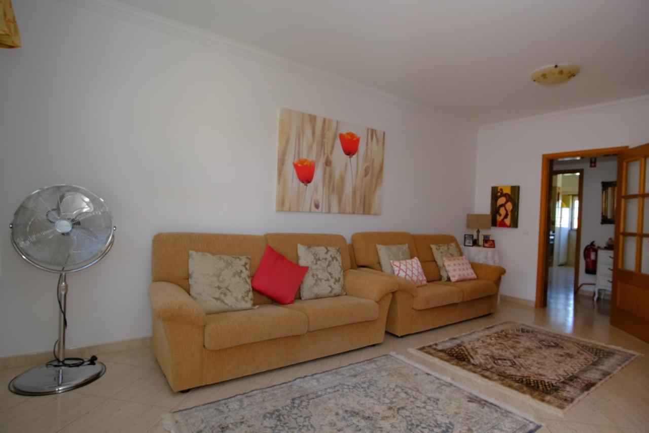Apartamento T2 em condomínio fechado. Albufeira Exterior foto